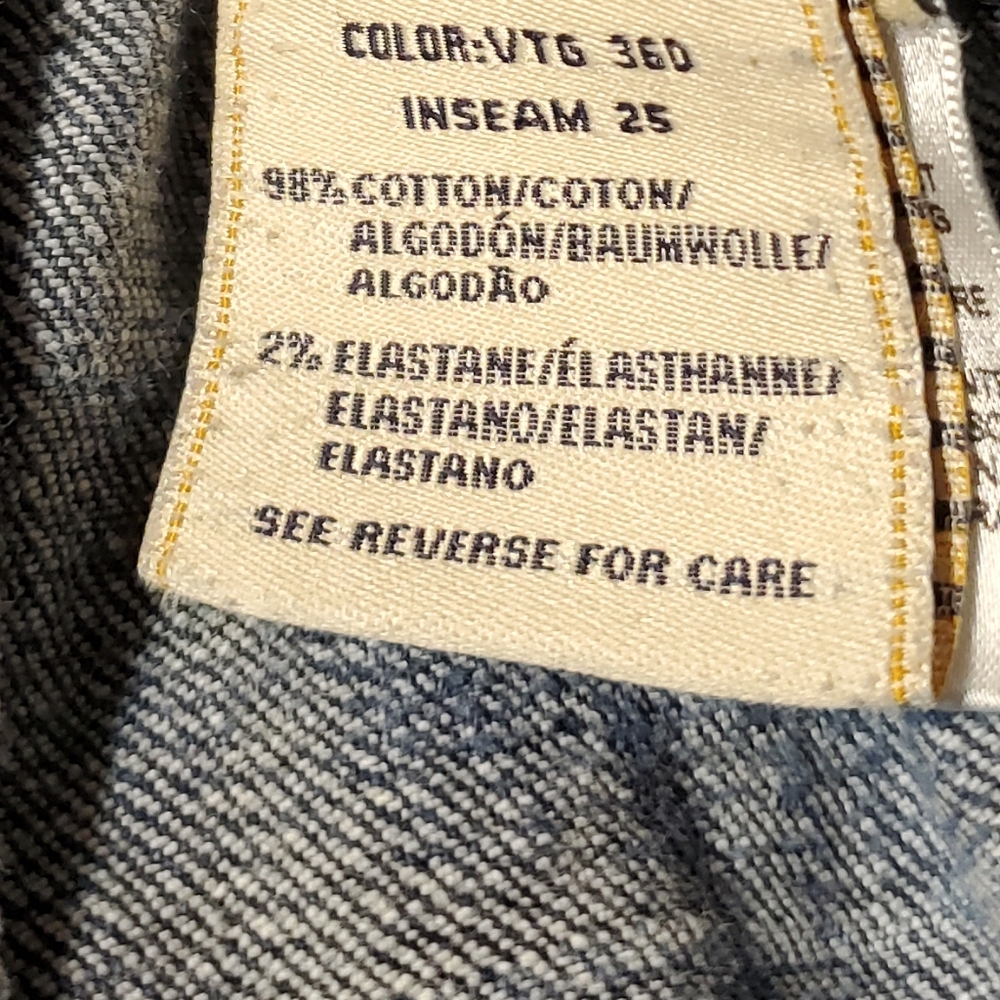 Miss Me Mid Rise Embroidered Bling Denim Easy Crop Jeans Y2K women Sz 29 - Picture 9 of 9